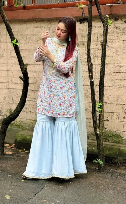 call girls noida